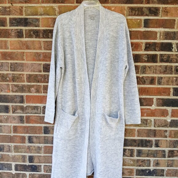 LOWER PRICE (as of 10/27) for this BEAUTIFUL LADIES LONG KNIT SWEATER - Picture 1 of 5